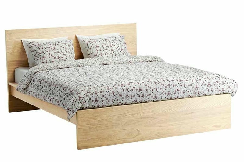 Giường ngủ gỗ veneer sồi kểu dáng đơn giản hiện đại